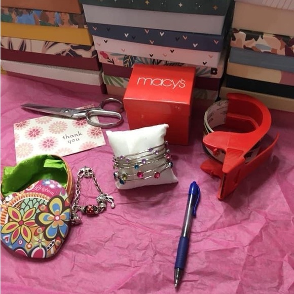 WELCOME TO MY PAGE! - Picture 1 of 4